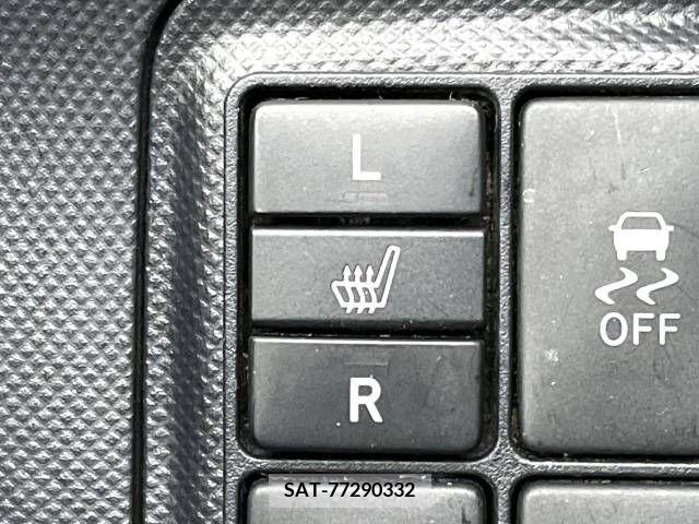 Toyota AQUA 2015-03 260901-6