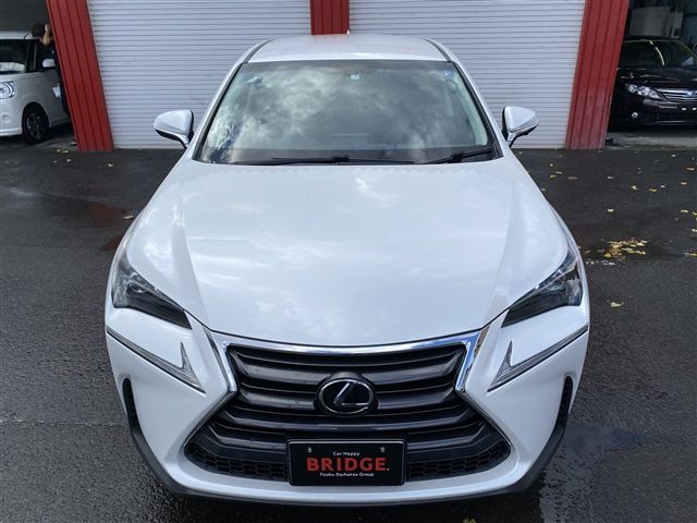 Lexus NX 2015-08 21840-9