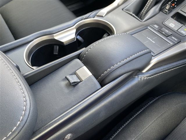 Lexus NX 2015-08 21840-29