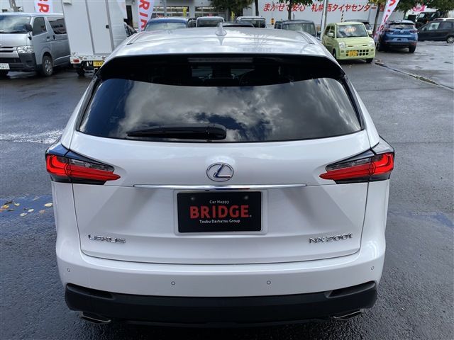 Lexus NX 2015-08 21840-5