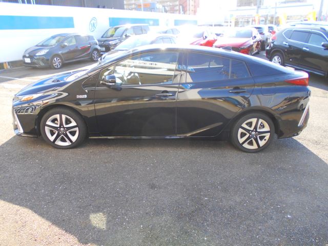 Toyota PRIUS PHV 2017-02 184209-8