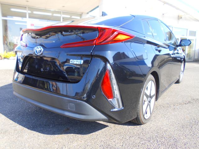 Toyota PRIUS PHV 2017-02 184209-3