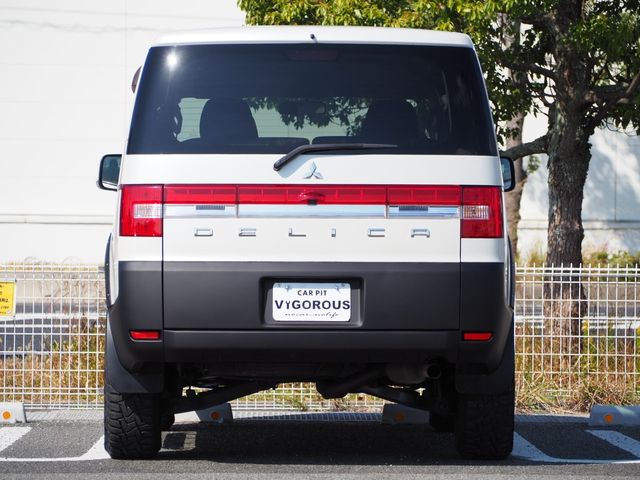 Mitsubishi DELICA D5 2009-03 18974-11