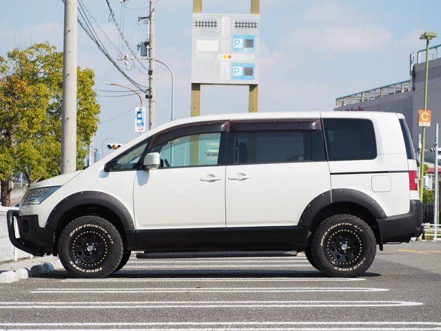 Mitsubishi DELICA D5 2009-03 18974-8