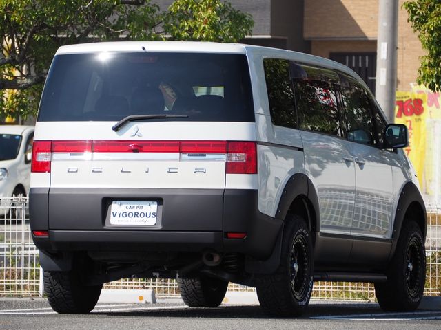 Mitsubishi DELICA D5 2009-03 18974-2