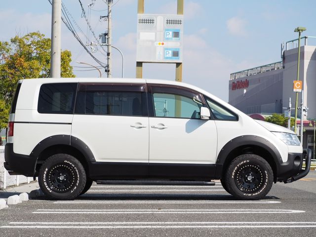 Mitsubishi DELICA D5 2009-03 18974-5