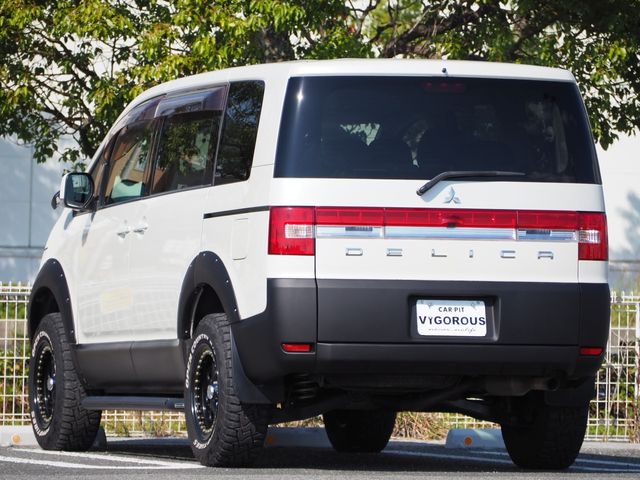 Mitsubishi DELICA D5 2009-03 18974-12
