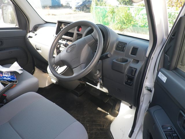Daihatsu HIJET CARGO 2017-12 15140-2