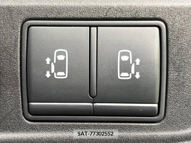 Nissan SERENA 2018-10 244252-3