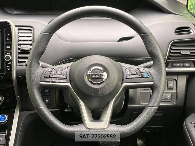 Nissan SERENA 2018-10 244252-11