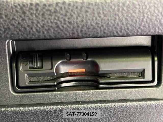 Nissan JUKE 2014-03 320499-5