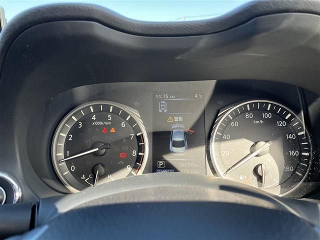 Nissan SKYLINE 2022-03 190685-17