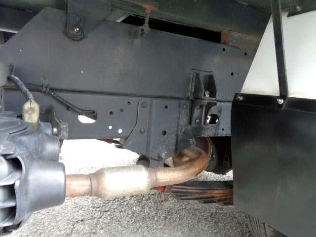 Nissan ATLAS 2010-08 8977-18