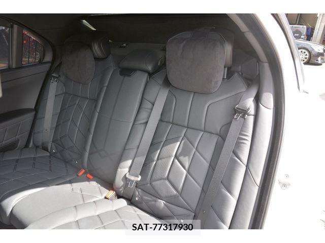 Bmw 7 SERIES 2022-12 211969-17
