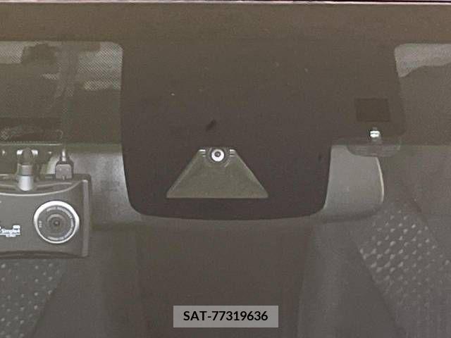 Toyota PRIUS 2018-03 330909-2