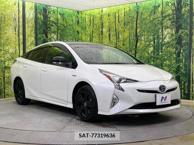 Toyota PRIUS 2018-03 330909-16