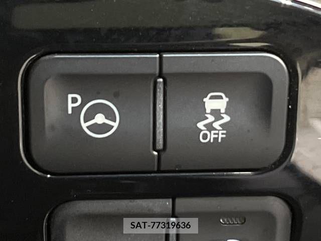 Toyota PRIUS 2018-03 330909-7