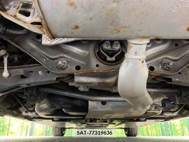 Toyota PRIUS 2018-03 330909-19