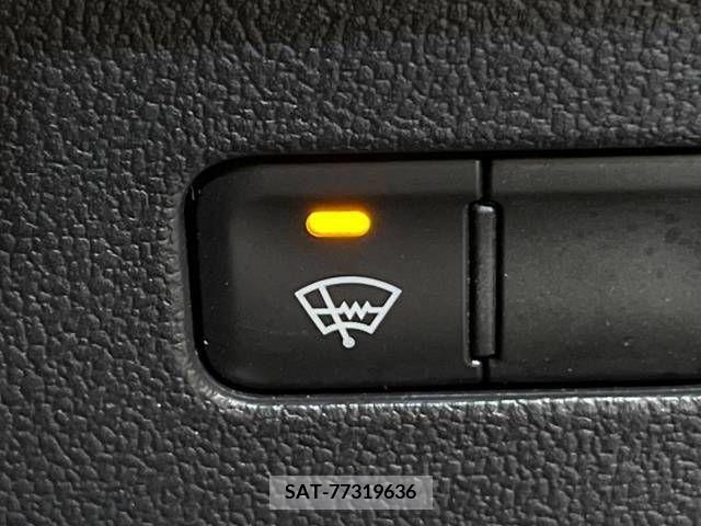Toyota PRIUS 2018-03 330909-6
