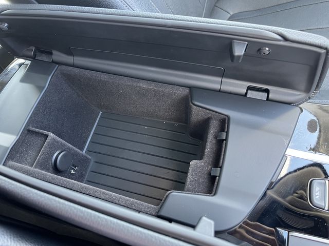 Bmw 5 SERIES 2017-04 21845-22