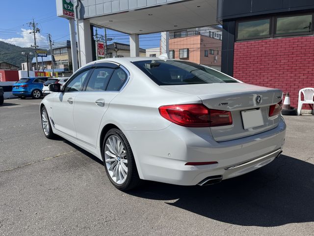 Bmw 5 SERIES 2017-04 21845-2