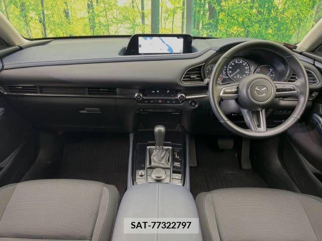 Mazda CX-30 2023-03 207700-1