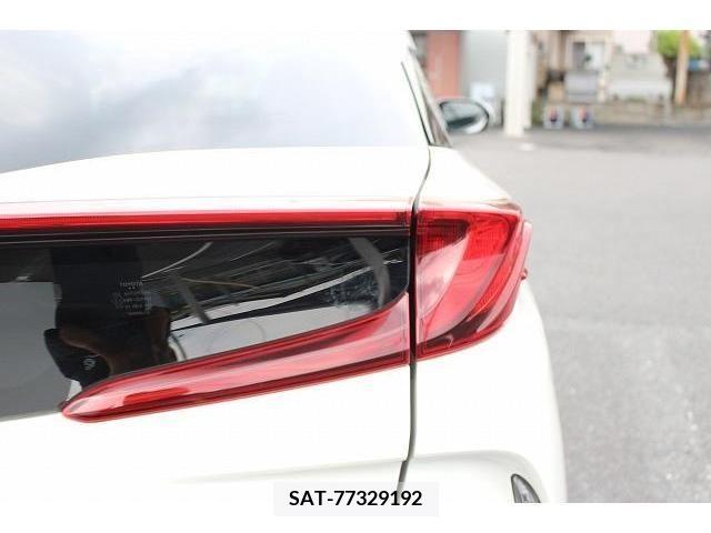 Toyota PRIUS PHV 2017-07 282572-11