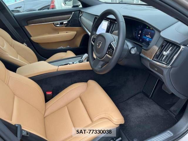 Volvo V90 2022-12 320594-12
