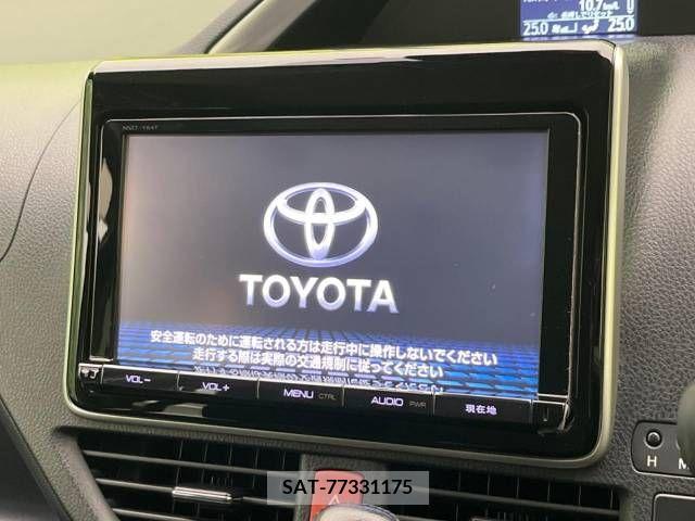 Toyota VOXY 2016-06 288871-2