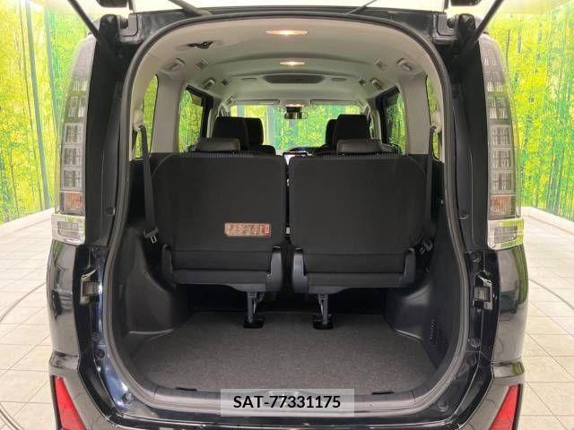 Toyota VOXY 2016-06 288871-10