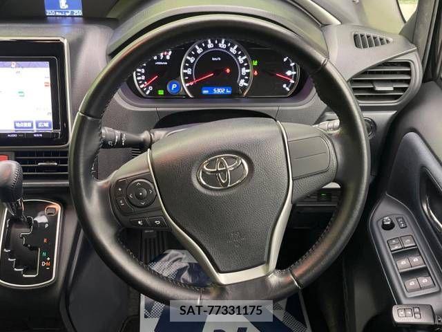 Toyota VOXY 2016-06 288871-11