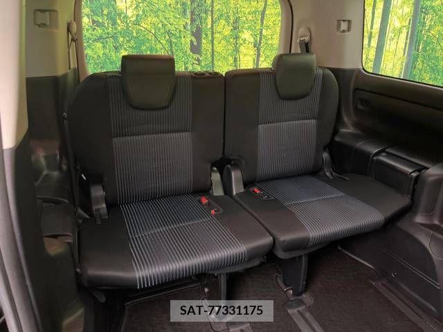 Toyota VOXY 2016-06 288871-9