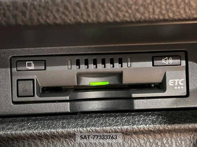 Toyota VOXY 2021-06 332559-8