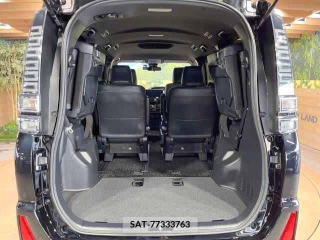 Toyota VOXY 2021-06 332559-16