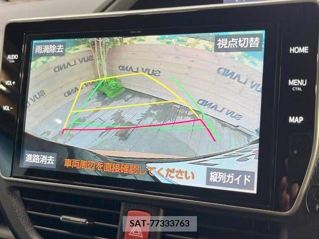 Toyota VOXY 2021-06 332559-3