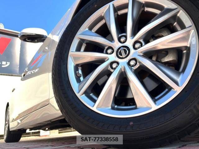 Nissan SKYLINE 2022-04 368323-13