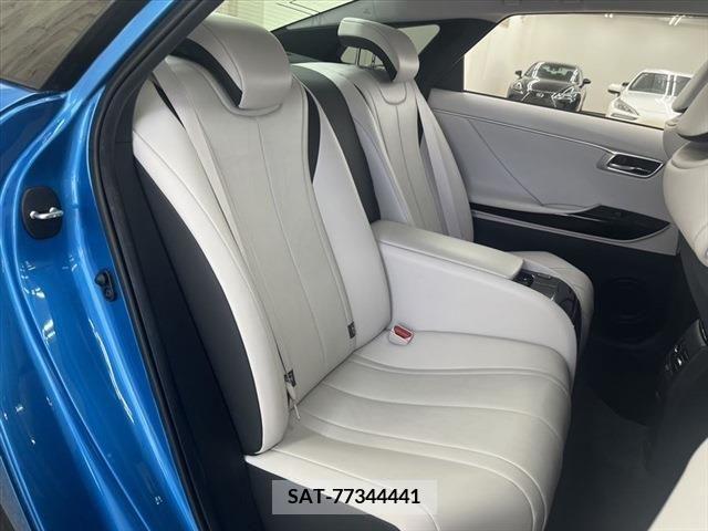 Toyota Mirai 2018-09 364033-7
