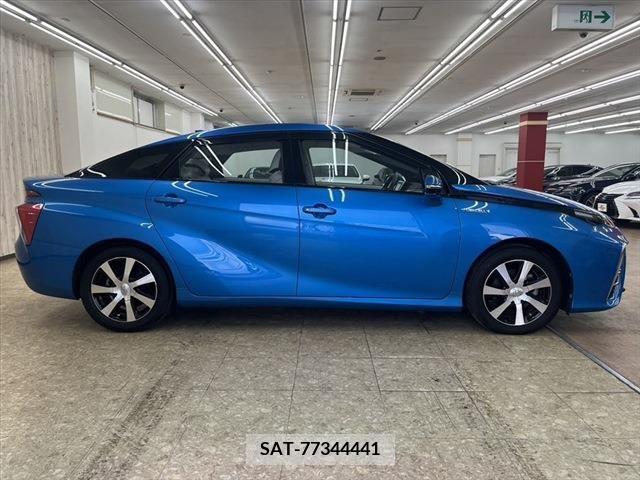 Toyota Mirai 2018-09 364033-14