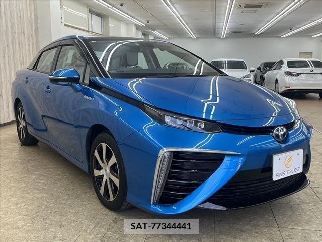 Toyota Mirai 2018-09 364033-13