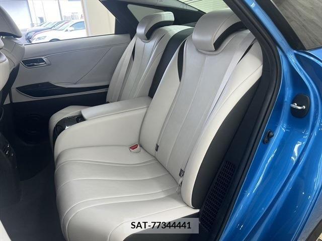 Toyota Mirai 2018-09 364033-29