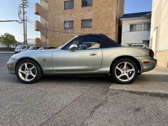 Mazda ROADSTER 2003-12 3528-9