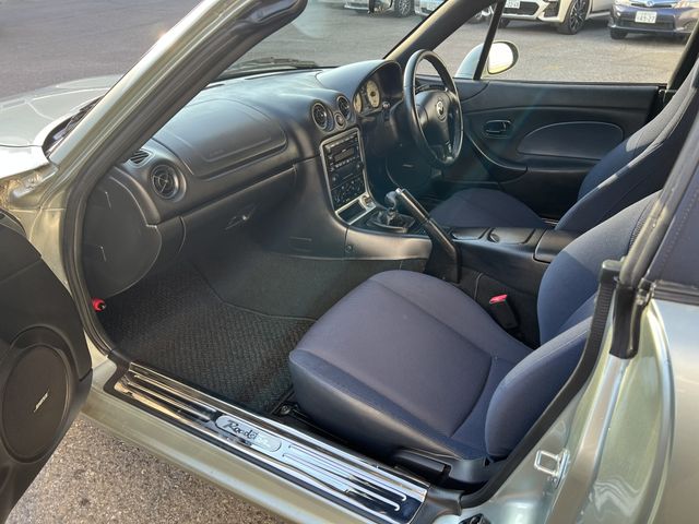 Mazda ROADSTER 2003-12 3528-16
