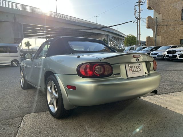 Mazda ROADSTER 2003-12 3528-8