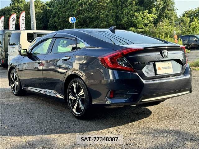 Honda CIVIC 2017-10 342499-7