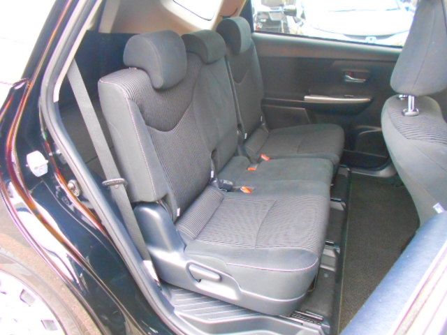 Toyota PRIUS ALPHA 2017-07 7357-14