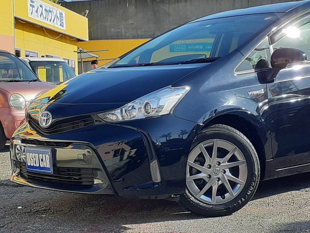 Toyota PRIUS ALPHA 2017-07 7357-6