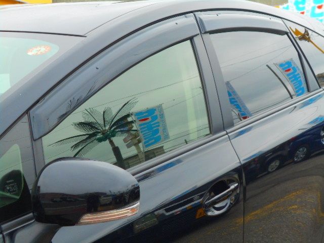 Toyota PRIUS ALPHA 2017-07 7357-7