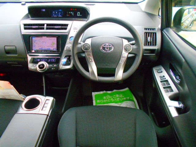 Toyota PRIUS ALPHA 2017-07 7357-1