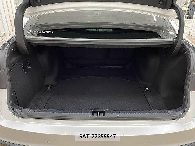 Lexus IS 2020-11 388155-10