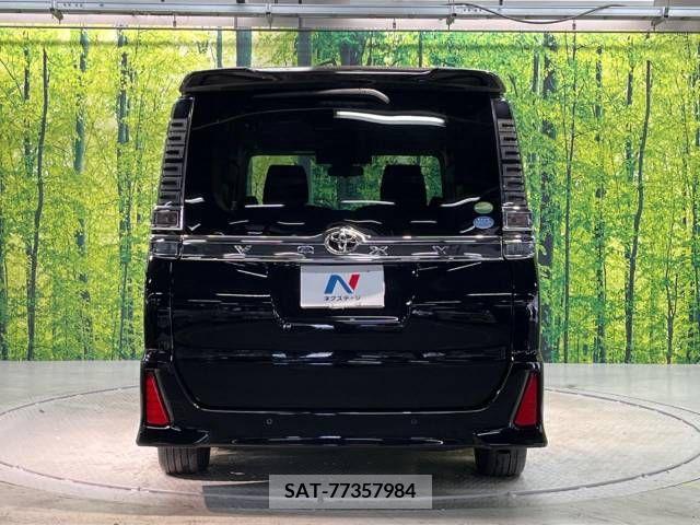 Toyota VOXY 2019-07 321659-17